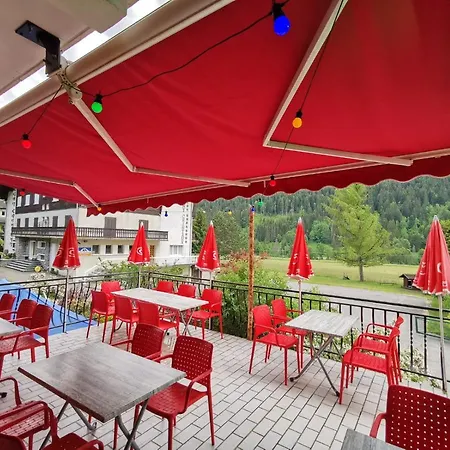 Chambres D'hotes L'escalade Bed & Breakfast